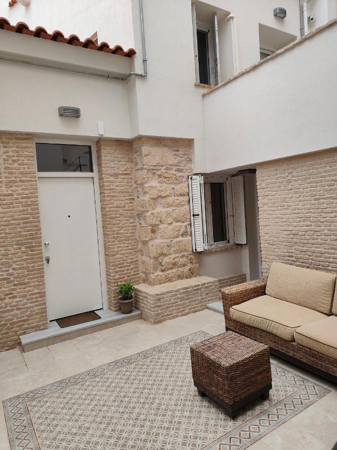 Litseli Athens
